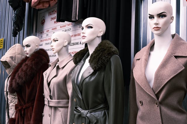 Jak zbudować ofertę second handu, która przyciąga klientów zamiast z nimi walczyć?